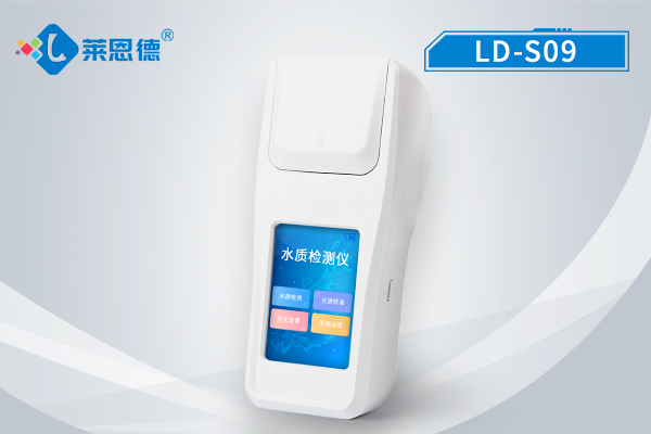 檢測(cè)魚(yú)塘水質(zhì)什么時(shí)候最好？（水質(zhì)檢測(cè)儀的多項(xiàng)目檢測(cè)）