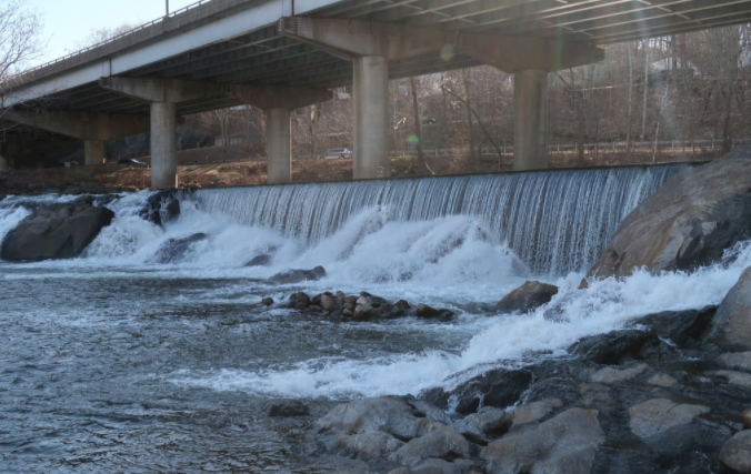 使用COD氨氮測(cè)定儀前，對(duì)取回的水樣該如何保存？