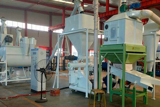 雞飼料設備促進了我國現代養殖業的可持續發展